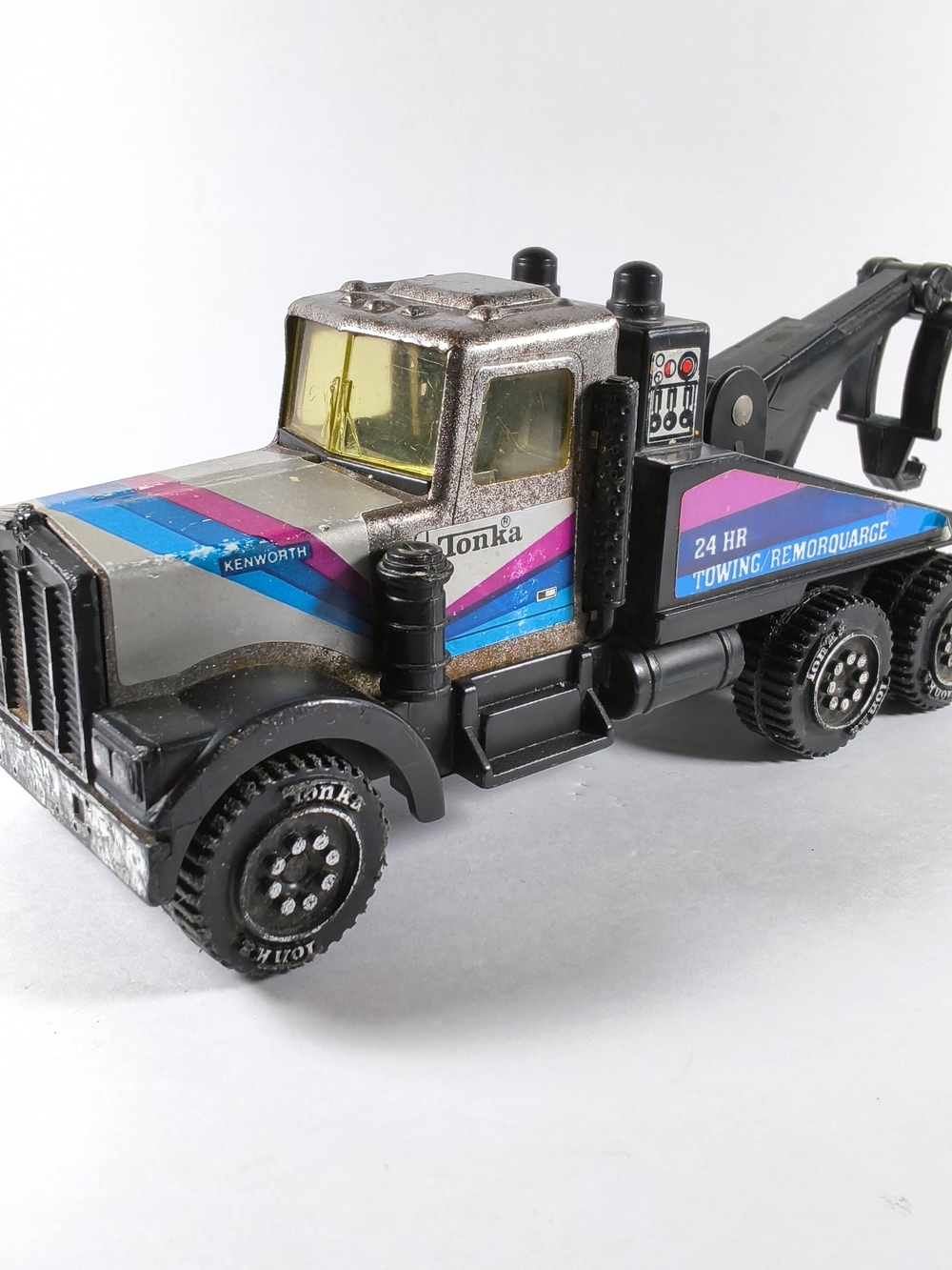 Vintage Tonka Kenworth Tow Truck Wrecker 24 HR Towing Remorquarge 1:50 Scale